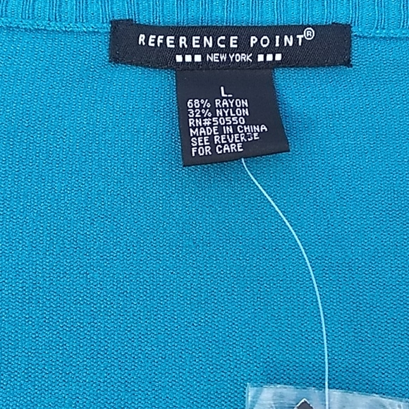 Reference Point carnagan sweater. - Picture 2 of 8